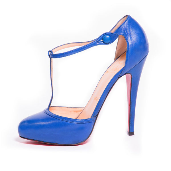 Louboutin Catwoman Pumps